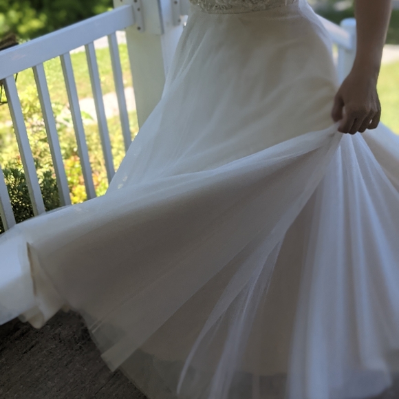 Chester and Felicity wedding dress - Picture 5 of 5